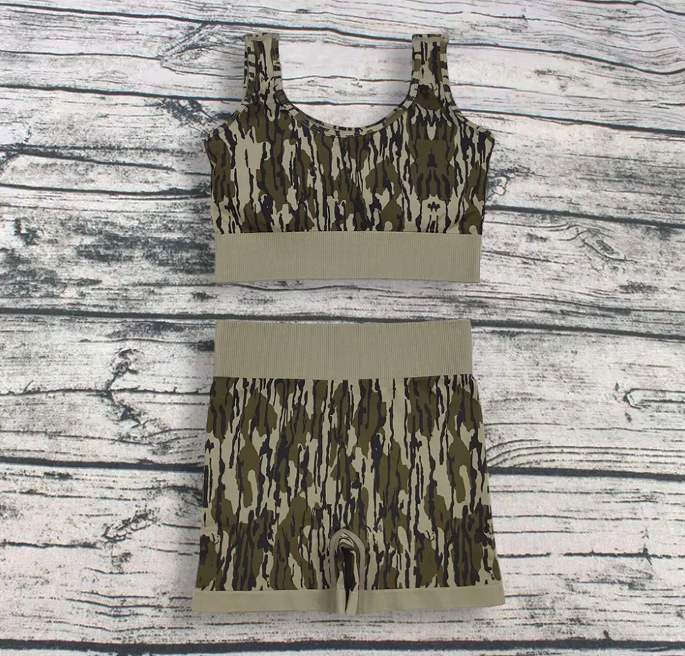 

9.6 Wholesale Adult Sleeveless Women Green Camo Printed Shirt Woman Girl Set Shorts Girls Outfit Yoga Active Clothing