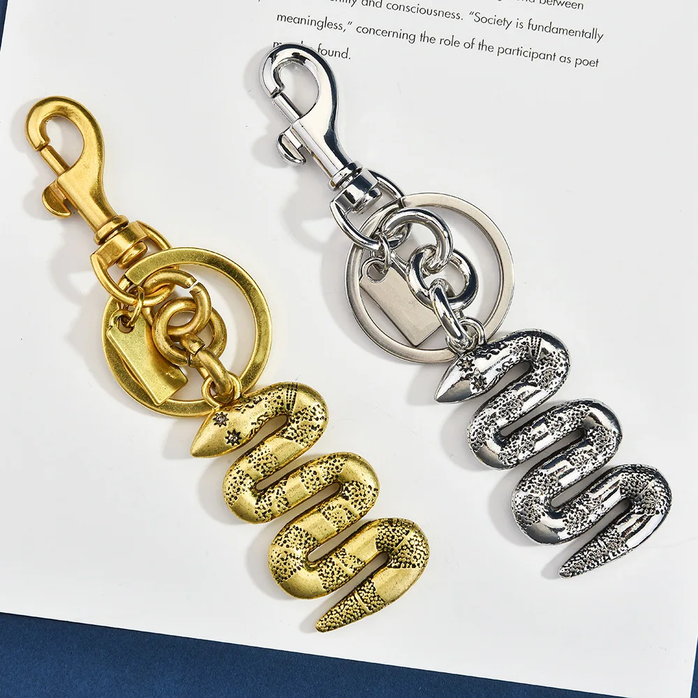 

Snake diamond bag, key chain, lady's car key, fashionable and trendy pendant, accessory bag pendant