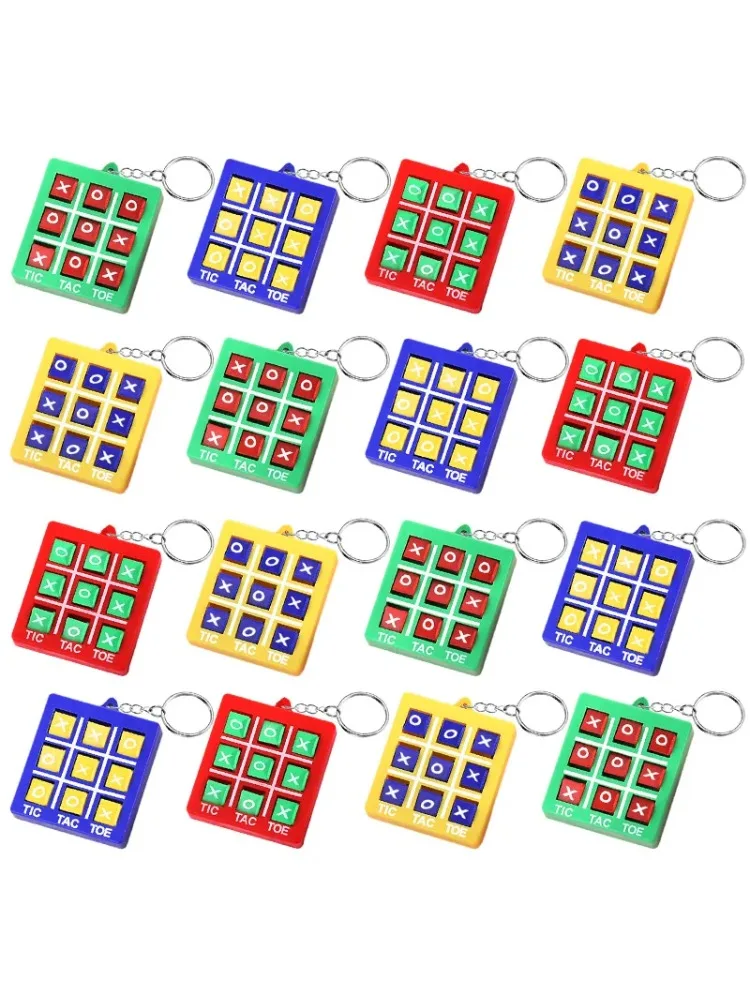 4-16pcs Tic Tac Toe Game Sleutelhanger Kinderen Educatief Speelgoed Verjaardagsfeestje Gunsten voor gast Goodie Bag Pinata Filler Klaslokaal Prijzen - afbeelding 2