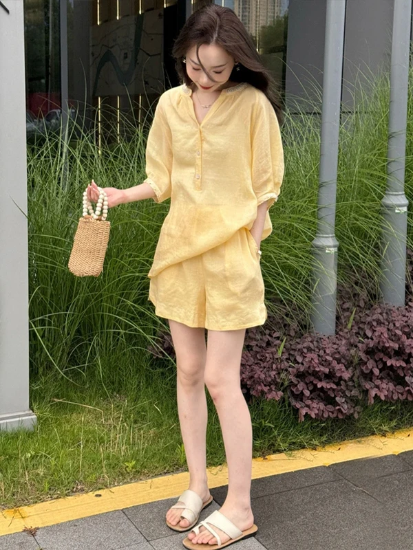 Anti-Aging Small Size Women's Linen irt And orts Set Summer Faionable Casual Wear V-Ne ort Sve Two-Piece Suit