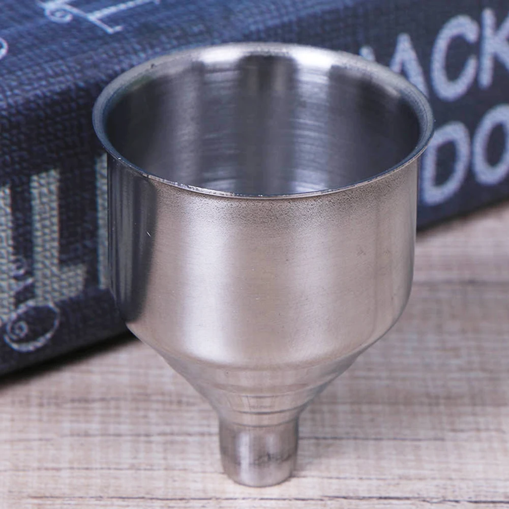 قمع فم صغير غير سام، قمع نقل متعدد الوظائف، أداة تسرب النبيذ المحمولة الآمنة للطعام