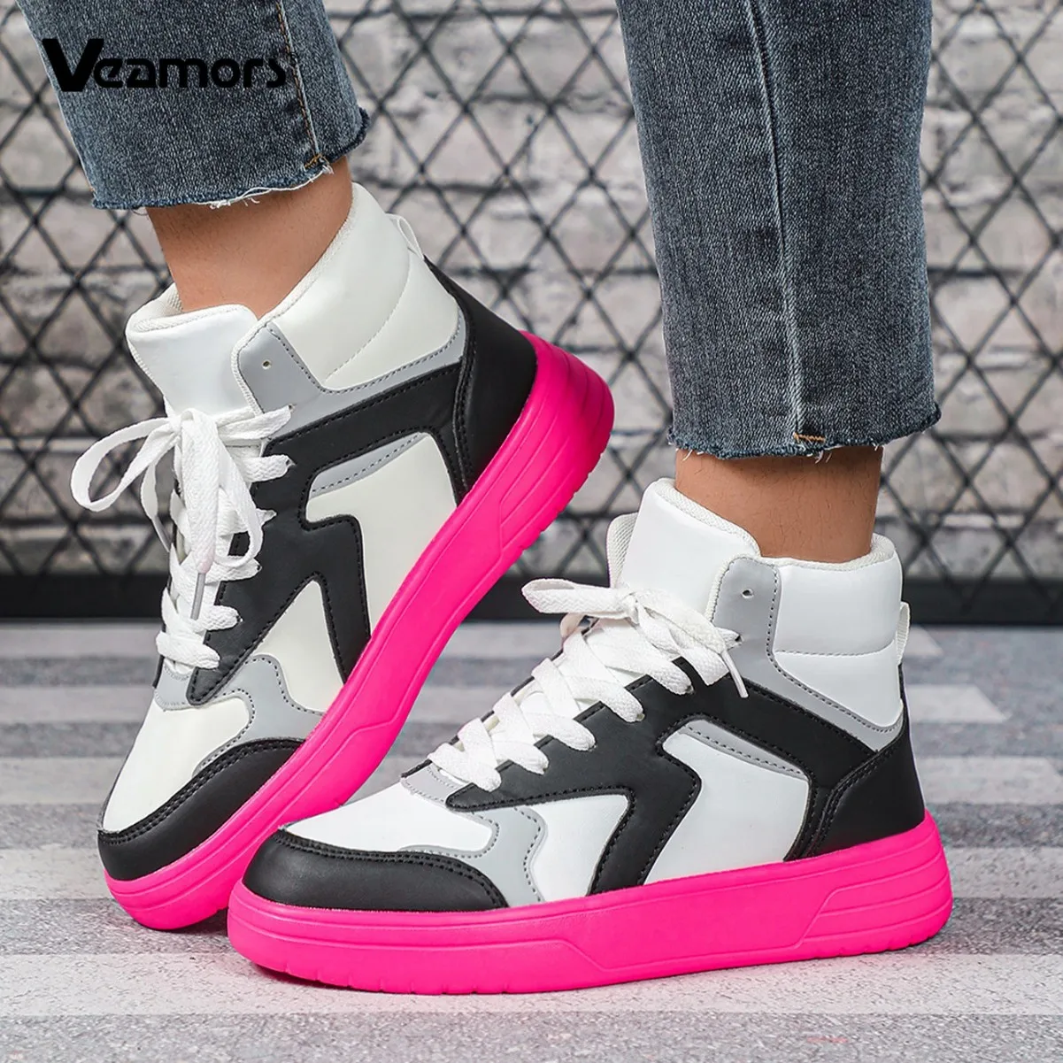 

White Shoes for Women Walking Flats Fashion High-top Board Shoes Men's PU Leather Outdoor Shoes Waterproof Casual Sneakers