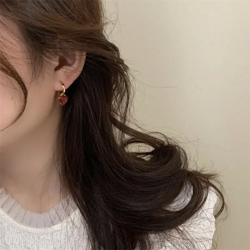 تصميم بسيط النبيذ الأحمر الحب القلب استرخى أقراط للنساء الذهب اللون دائرة خمر الخوخ انخفاض القرط يمكن فصلها