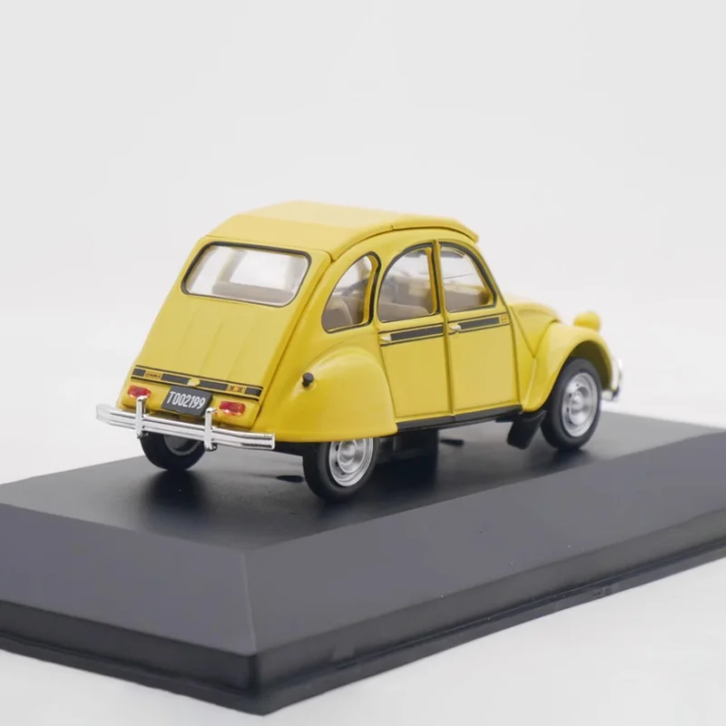 IXO Diecast In Lega Scala 1:43 CITROEN 3CV M28 1978 Modello di Auto d'epoca Prodotto Finito Giocattolo di Simulazione Modello Statico Ornamento