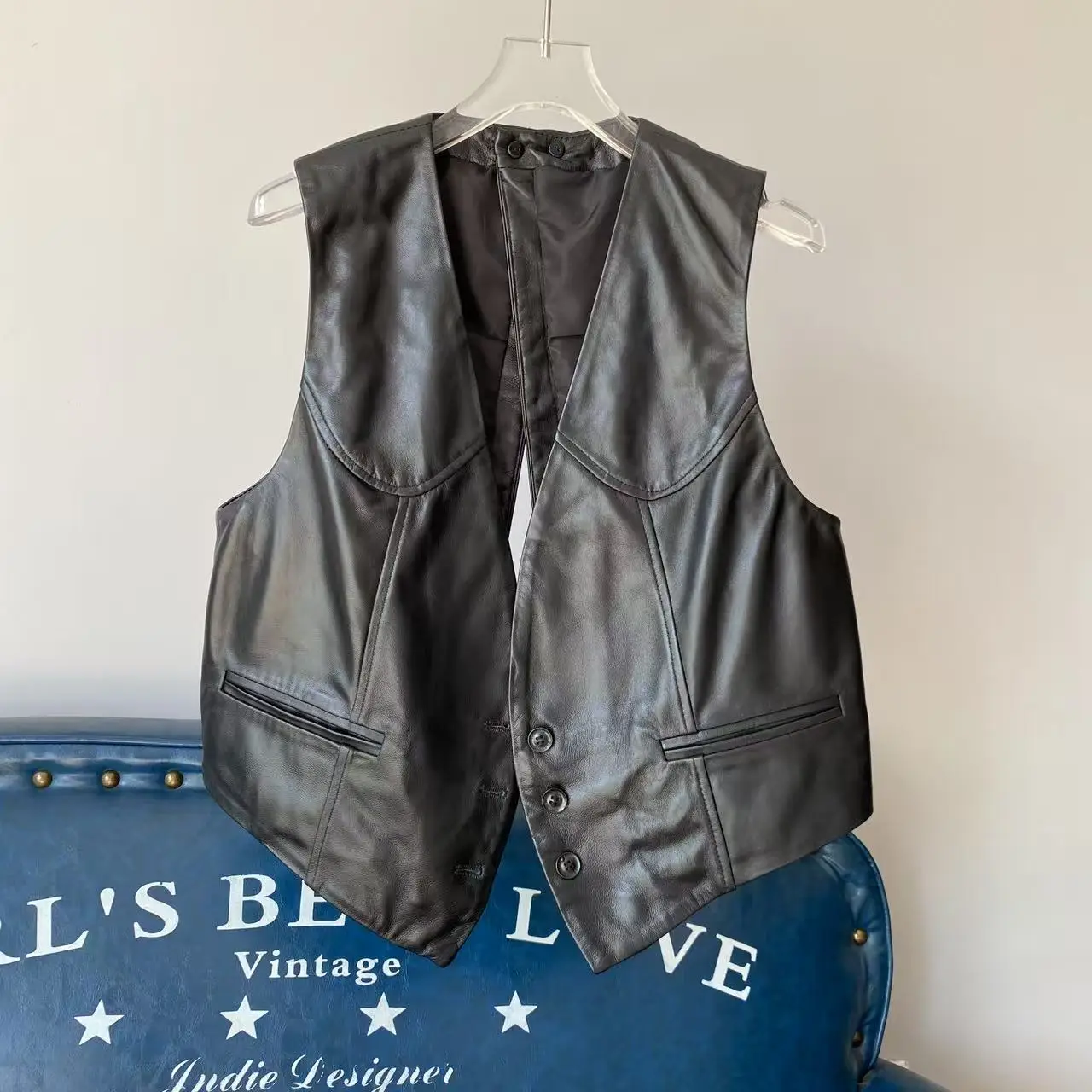 

Faionable ort Genuine eepskin Leather Vest Women's Svel Top V-Ne Single Button Closure Pure Color Commute Sle