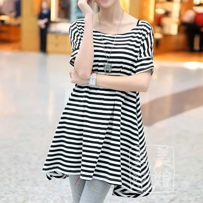 

Women Striped Loose T Shirt with Pocket Asymmetrical Hem Short Sleeve O Neck Casual Summer Top