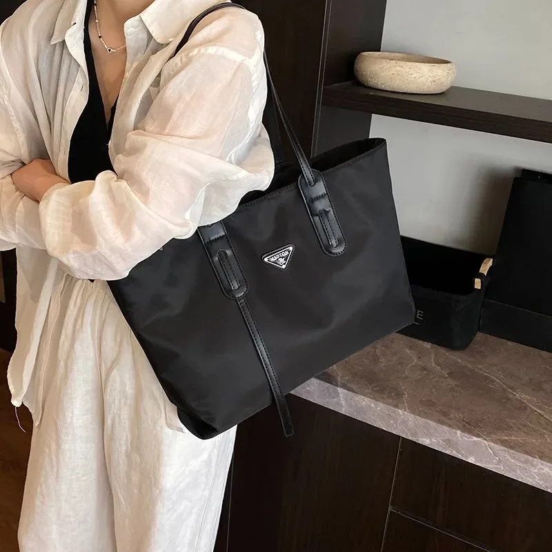 

Presbyopic Fashion Beautiful Unique Popular Versatile Underarm Durable New Model In 2025 Ladies Female Bag