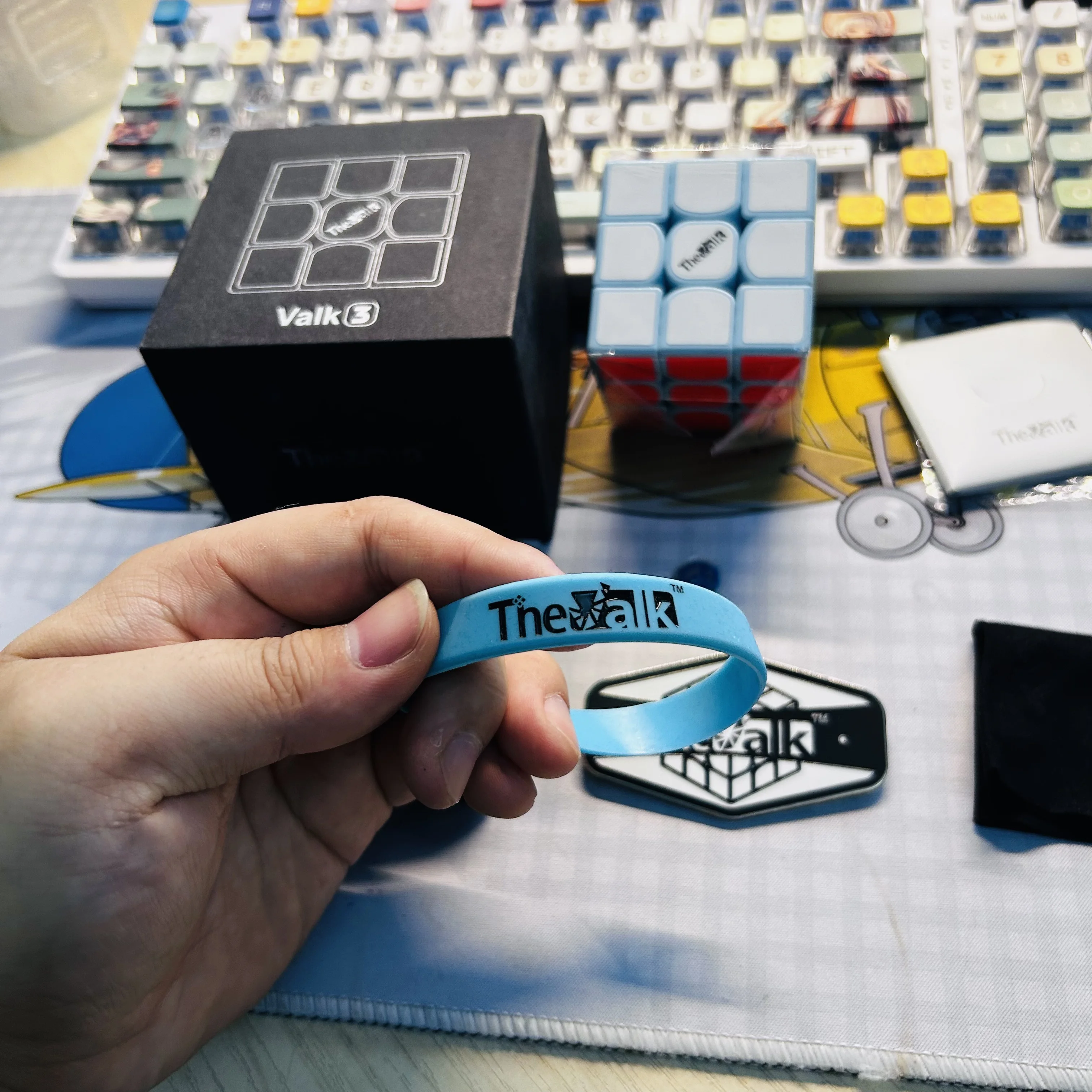 QiYi Cube Valk 3 Blue 3x3 Cube Limited Edition Cube Professional SpeedCube for Competition and Practice 3x3x3 Magic Cubo