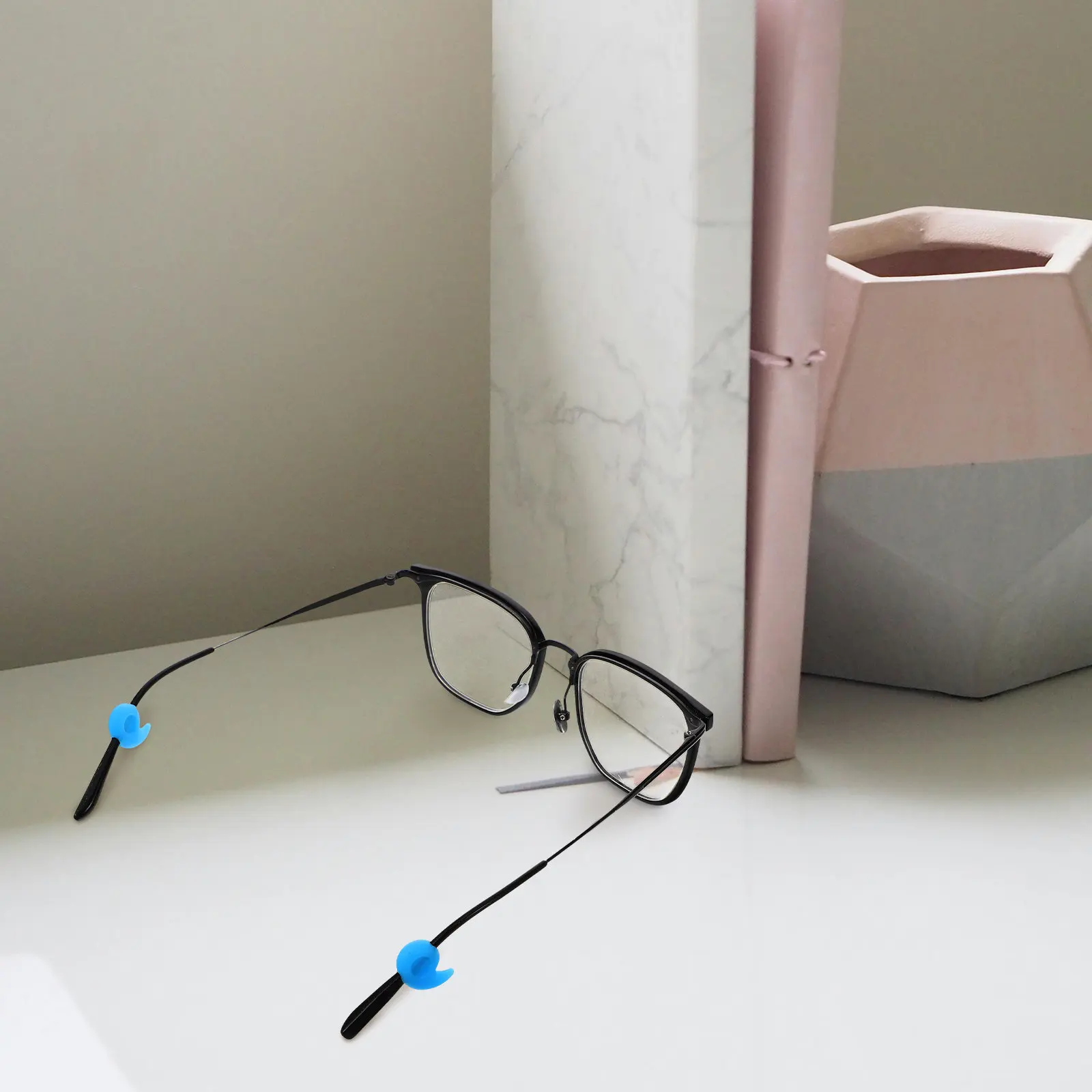 12Pairs Ergonomic Silicone Glasses Ear Grips Anti-Slip Soft Eyewear Holders Comfortable Non-Slip Ear Cushions for Sunglasses