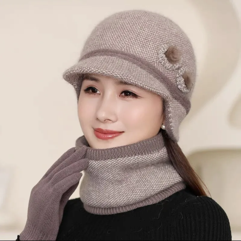 Рисунок 2 - Women's Hat And Scarf 2 Piece