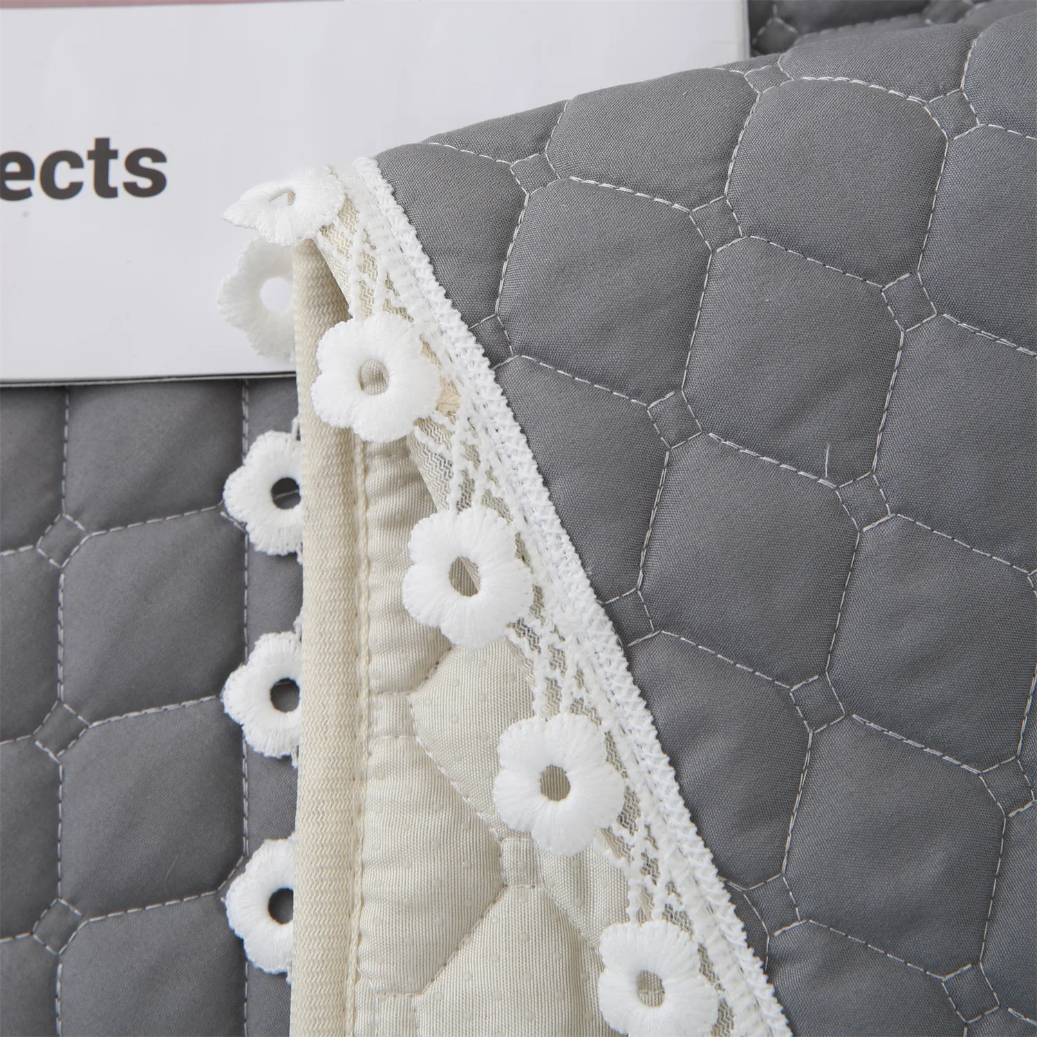 Quilted Sofa Cover Dogs Pets Kid Anti-Slip Couch Covers Anti-wear Slipcovers Furniture Protector Seat Cover