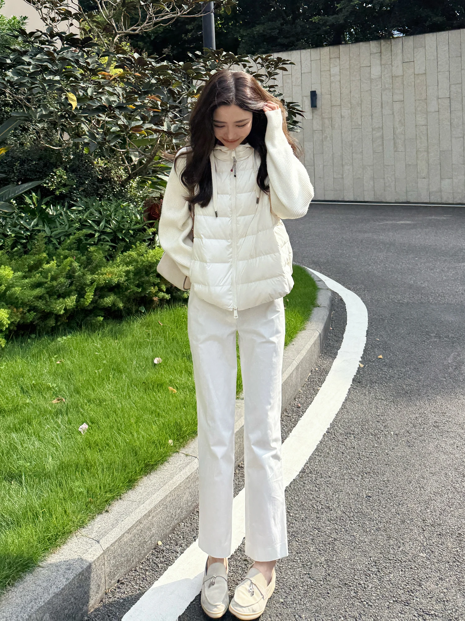 

Romance Studio Casual Cotton Blend Micro Flared mid Waist Nine Inch Leisure Pants Elegant Simple Style Elastic Comfortable