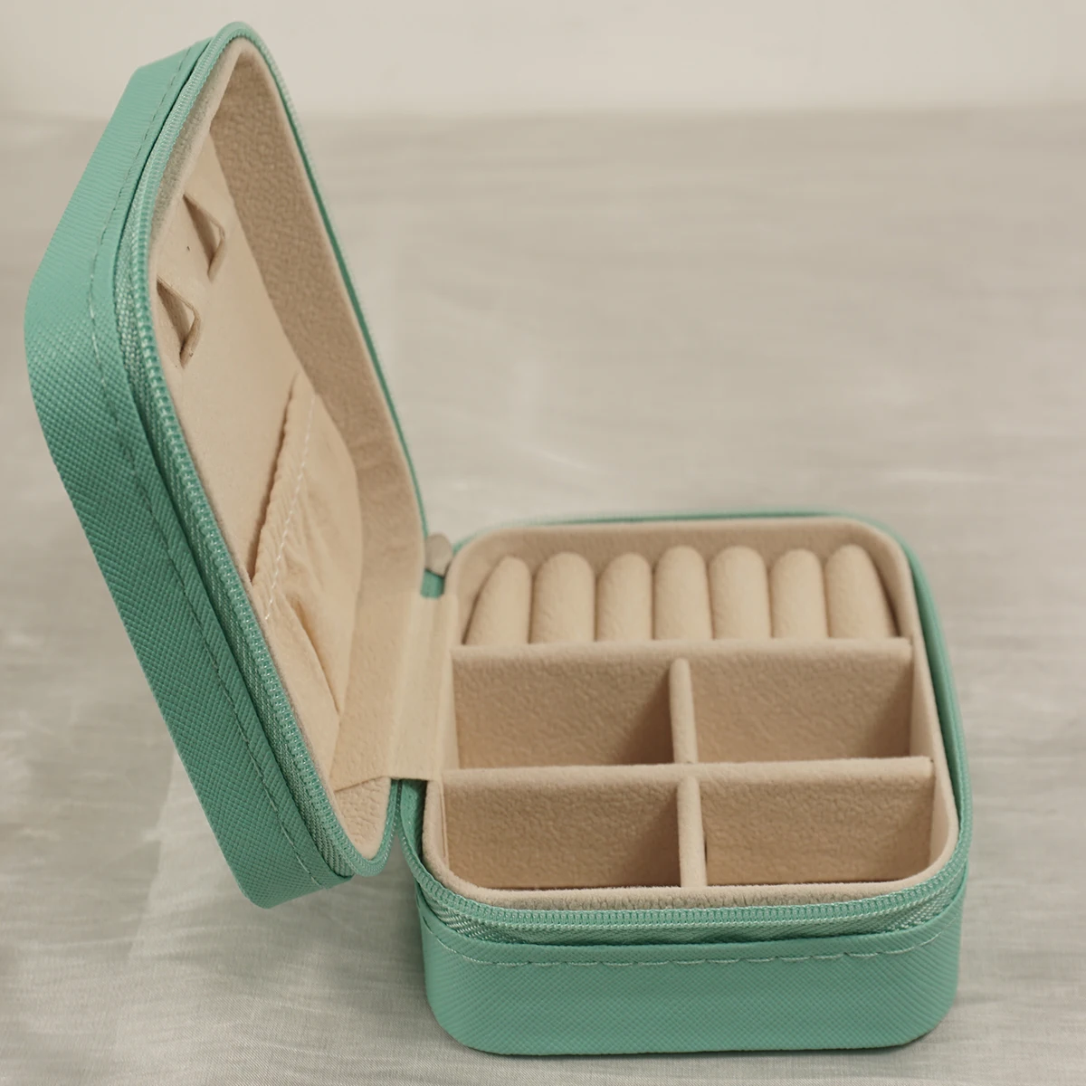 Mini caja de almacenamiento de joyas portátil, organizador de viaje, estuche de joyería, almacenamiento de cuero, pendientes, collar, anillo,