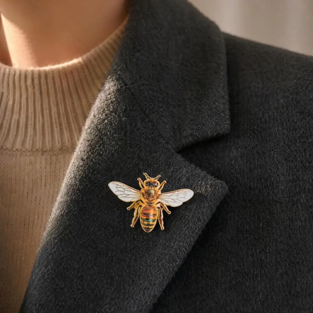 Front-wing Bee Pin Enamel Bee Pin Realistic Bee Brooch Pin Metal Honey Enamel Accessory Fashion Jewelry for Suits for Women