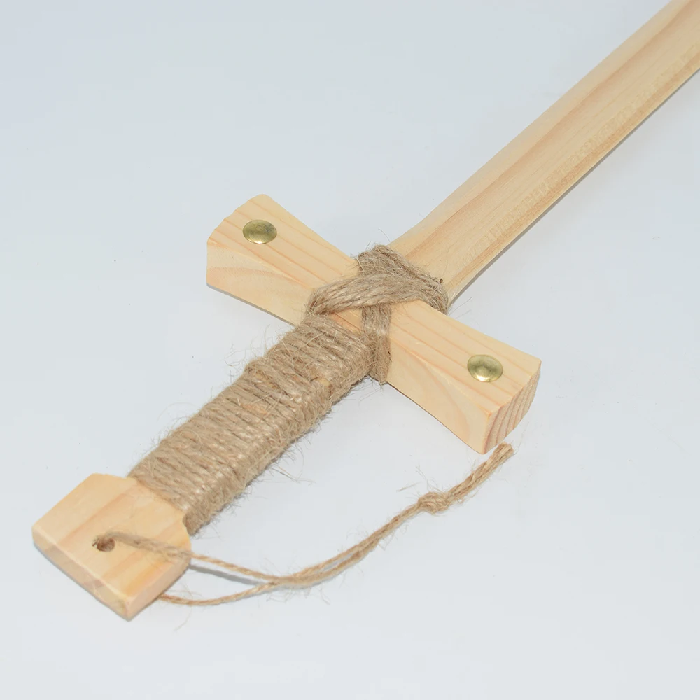 Espada de juguete de madera de 40cm para niños, accesorios duraderos para niños, espada samurái para exteriores, espada Katana para Cosplay, juguetes únicos, regalo, 2 uds.