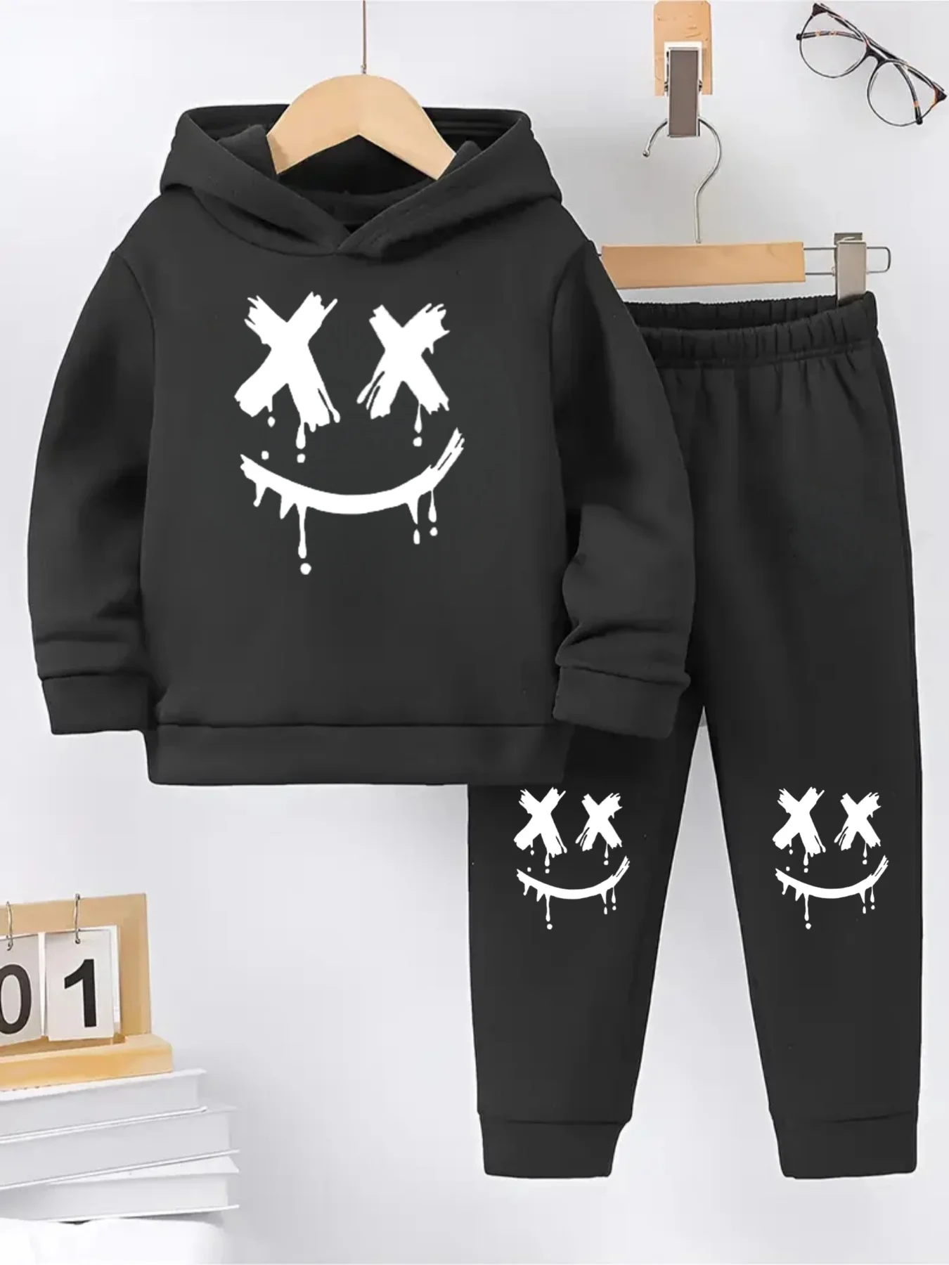 

Boys' Fashion Hoodie 2-piece Set, Boys' Hoodie Long Sleeve Hoodie+Pants, Autumn/Winter Fashion Printed Casual and Comfortable