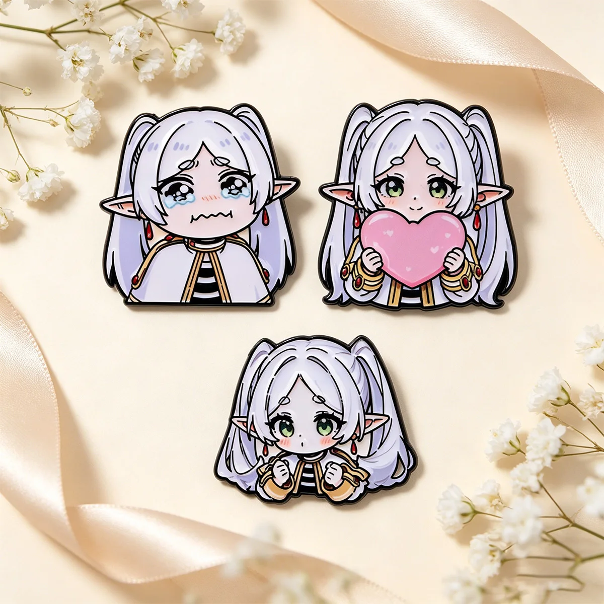 3-teiliges Set niedlicher Elfen-Emaille-Anstecker, Manga-Anime-Broschen für Rucksäcke, Hüte, Reversnadeln, Abzeichen für Fans, Geschenke, Cosplay-Accessoires – Detail 5
