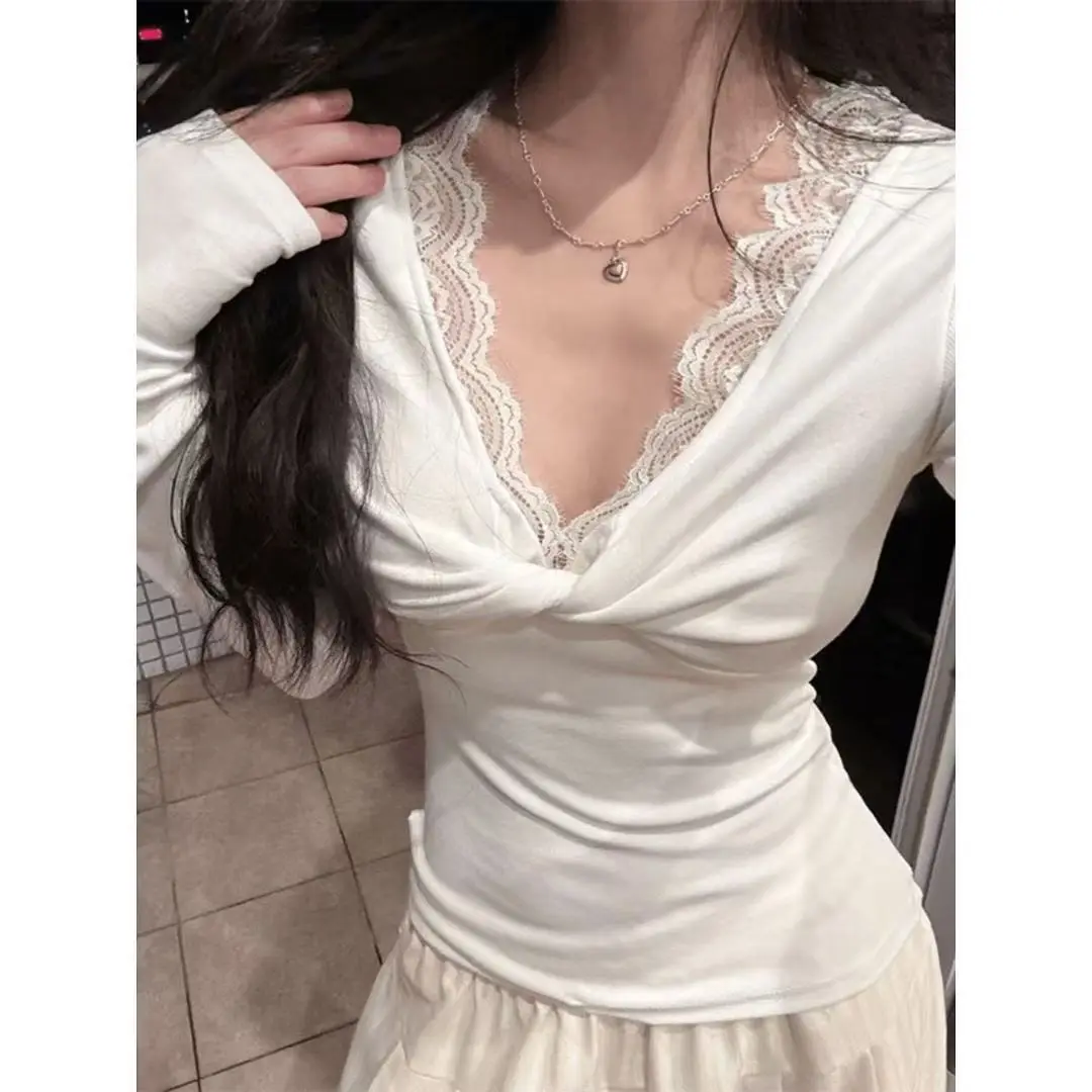 Woman Design Lace Splicing V-neck Tees Retro Japan Fashion Slim Basic Tops Y2k E-girls Casual Solid Long Sleeve Clothing Chic