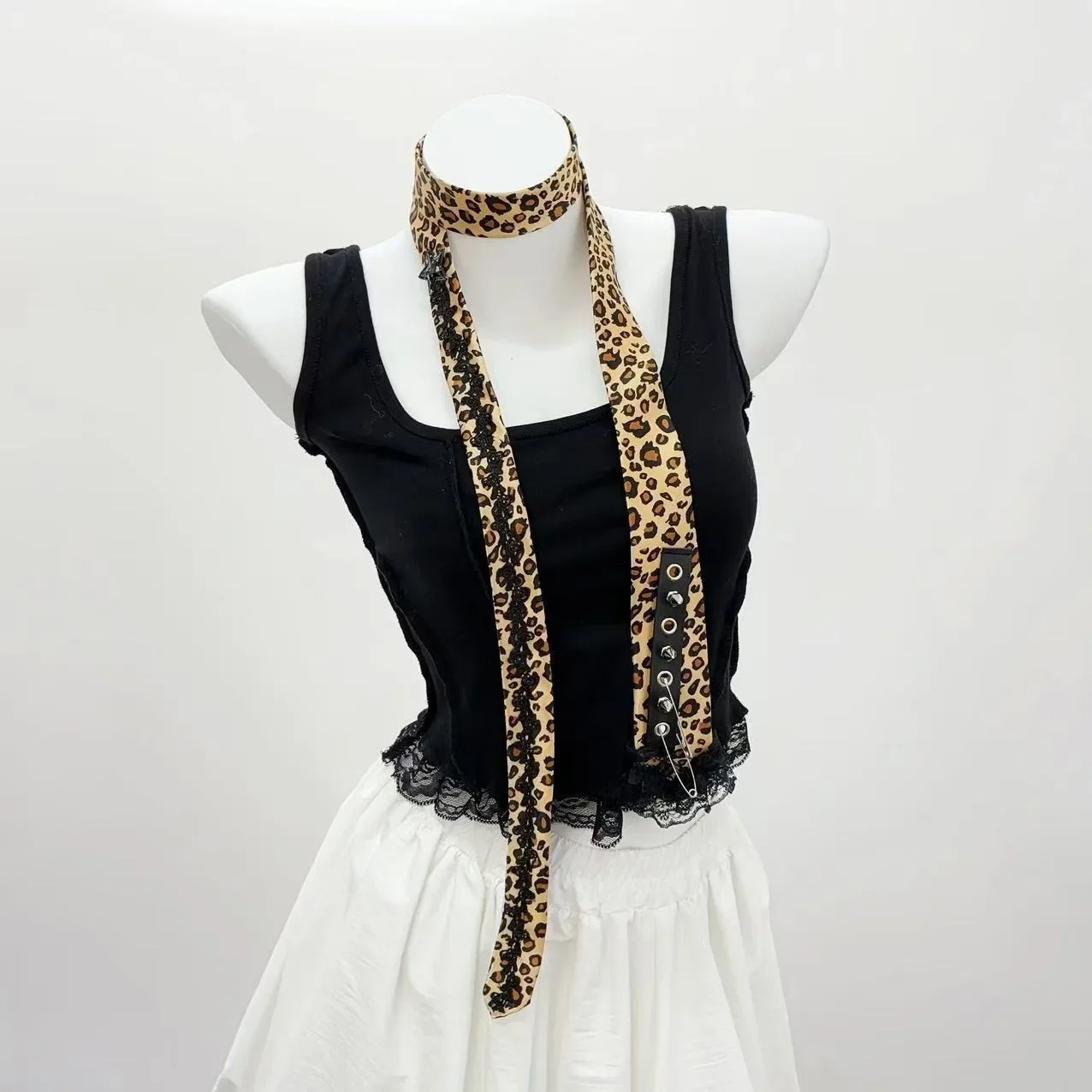 Vintage Korean Punk Hip Hop Style Leopard Print Retro Scarf For Y2K Women Rivets Pins Harajuku Tie Fashion Scarf