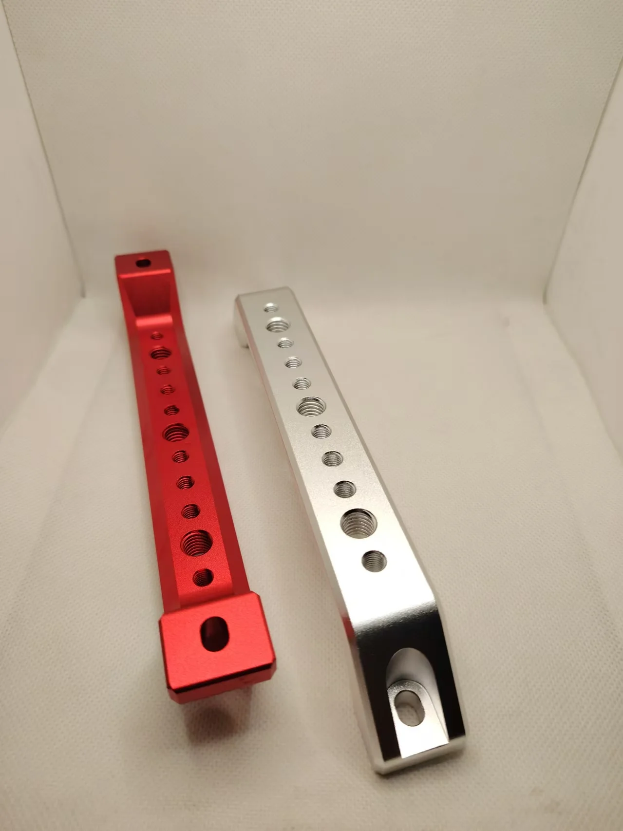 XH Star telescope CNC handle, hole spacing 180-185mm, total length 205mm, width 25mm, height 32mm ,2 ends support M6 and 1/4