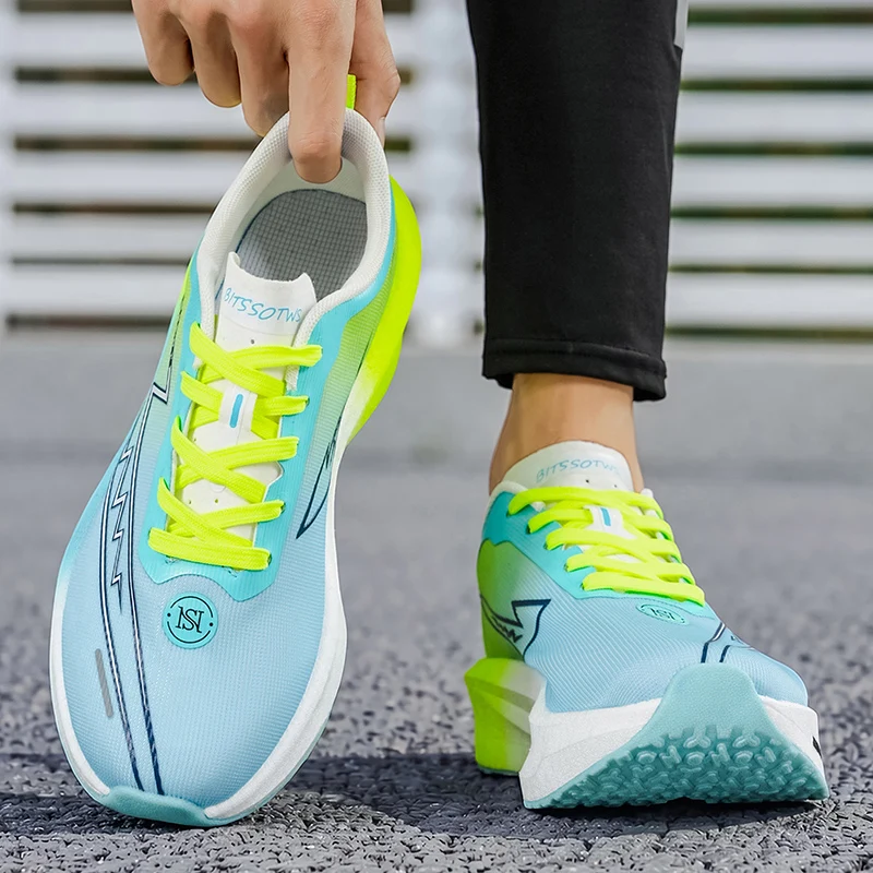 Lässige Sportschuhe, ultraleichte und atmungsaktive Outdoor-Wanderschuhe und Trainingsschuhe für das Trailrunning, vielseitig und modisch für Paare, bequem für den täglichen Gebrauch, ideal für Urlaubsreisen. – Detail 12