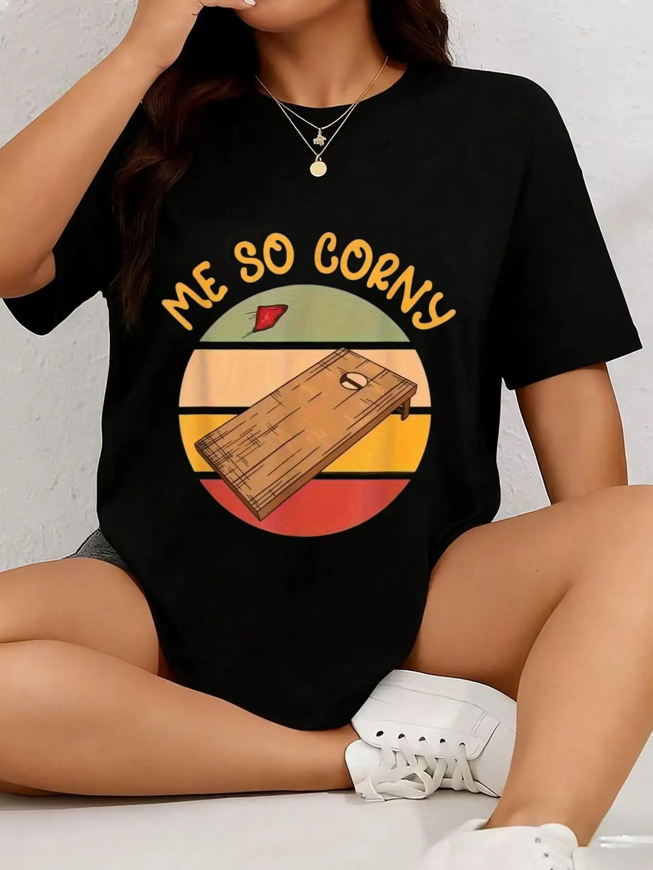 

Me So Corny Vintage Retro Corn Graphic Tee, Women's Casual Short Sleeve T-Shirt