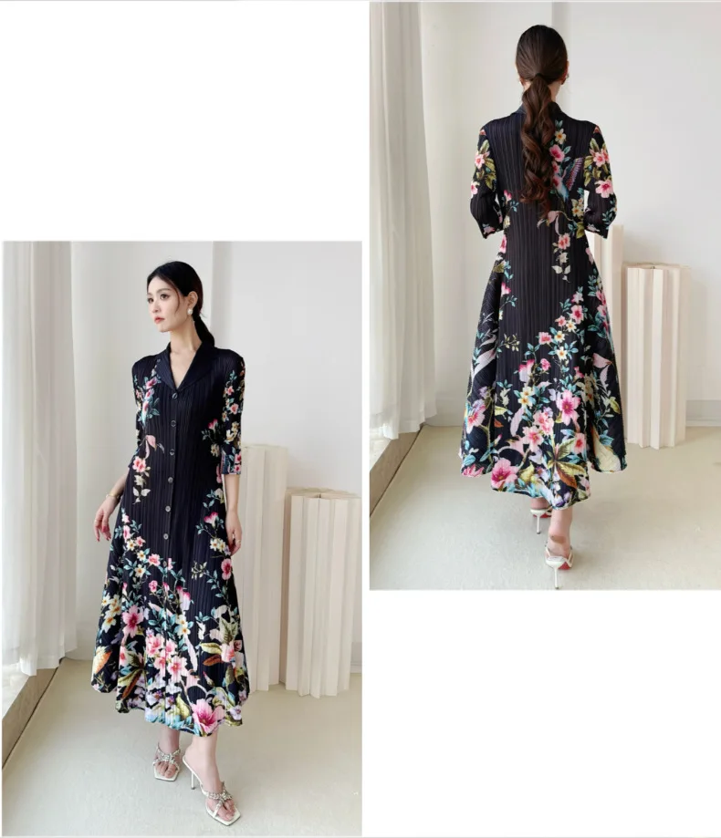 Blumendruck Miyake Plissiertes Kleid mit Reverskragen, 3/4-Ärmeln und Knopfleiste, Midi-Länge, Leichtes Freizeitkleid für den Alltag, Stilvolles Damenkleid – Detail 10