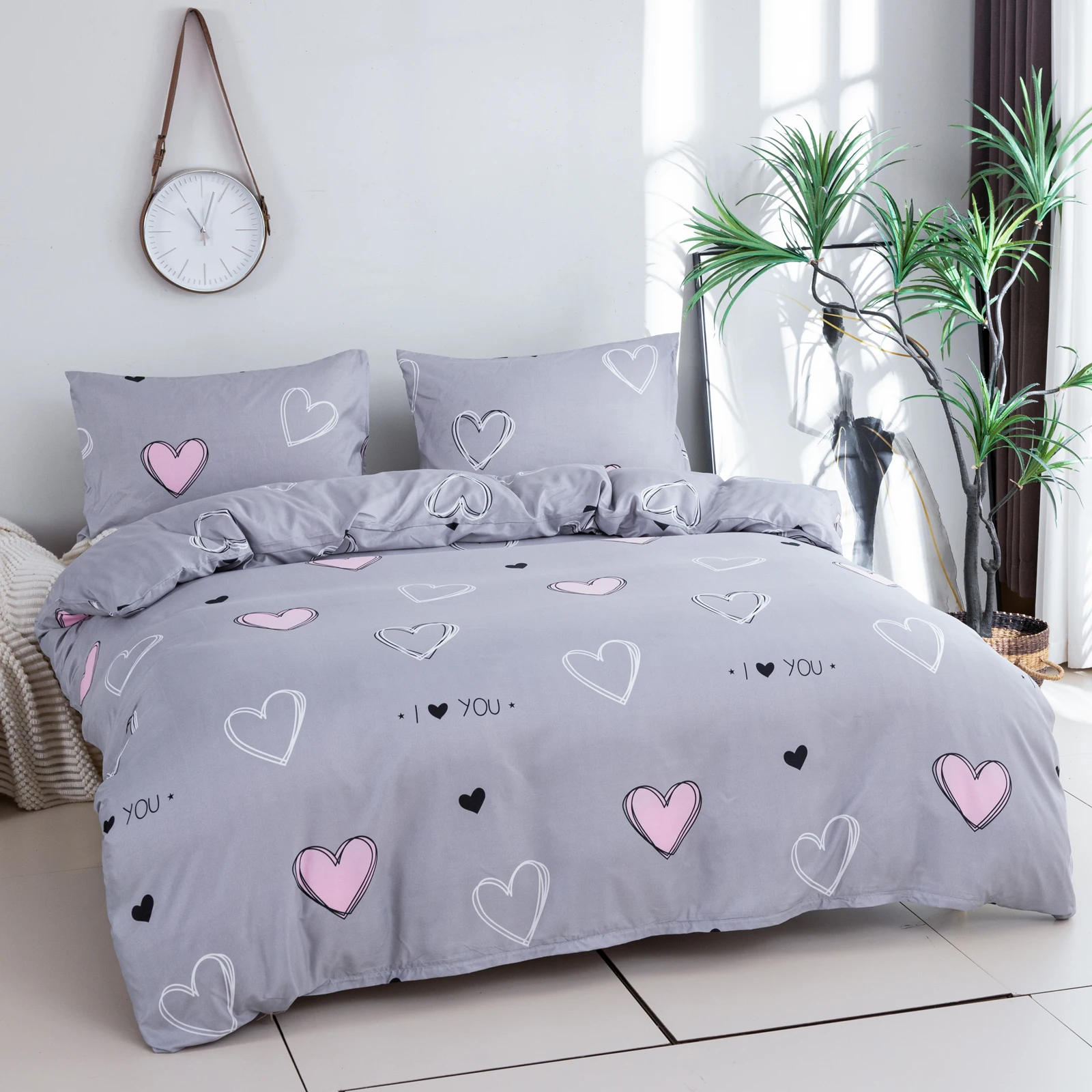 2 Pillowcases + 1 Duvet Cover, Polyester Fiber Pink Heart Print Bedspread 3-Piece Set, Ultra-Soft and Comfortable Polyester Breathable Bedding Duvet Set, Suitable for Bedroom and Guesthouse Dormitory (Bedspread + Pillowcases, Without Quilt and Pillow Insert) Zipper Style Duvet Cover + Pocket Pillowcase