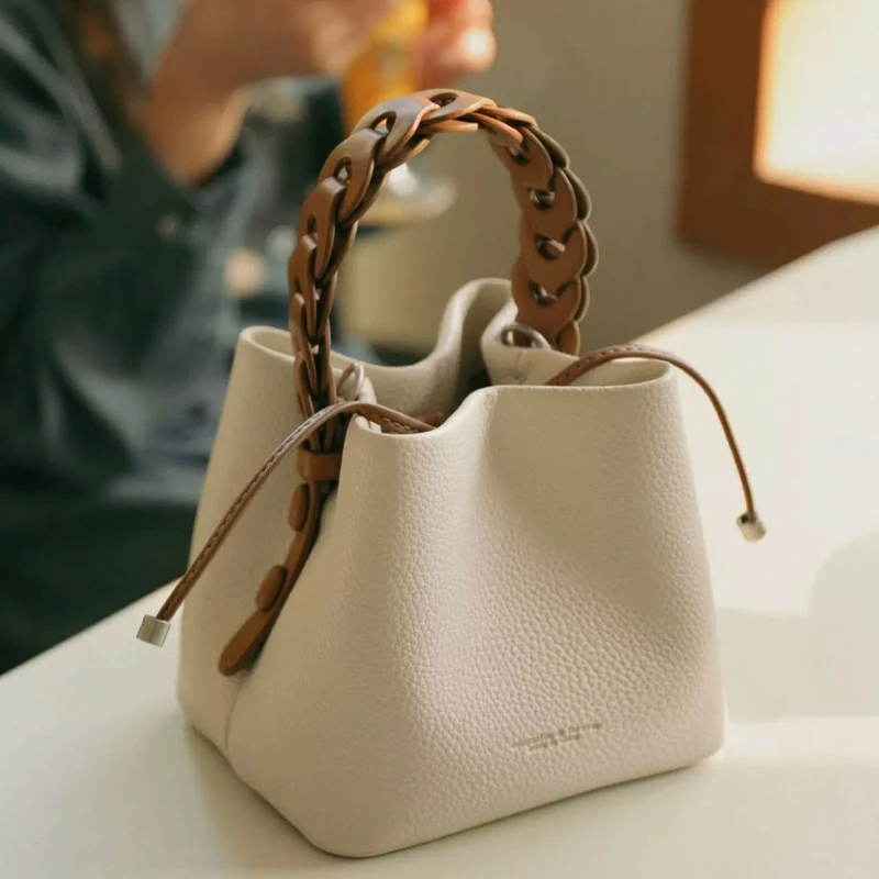 حقيبة دلو صغيرة محمولة متعددة الاستخدامات حقائب كتف كروس ذات سعة كبيرة من جلد البولي يوريثان الناعم حقيبة يد أنيقة وبسيطة #1