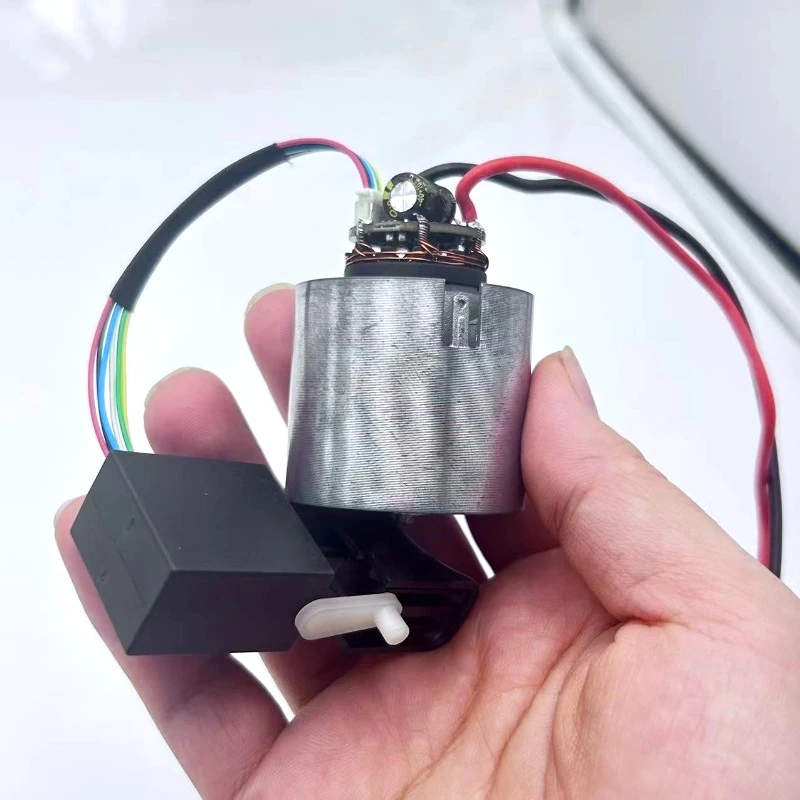 محرك تيار مستمر بدون فرش 40 مم 21 فولت 100000 دورة في الدقيقة سرعة عالية، مع مفتاح الزناد والتحكم المتغير في السرعة، مناسب جدًا لأدوات DIY