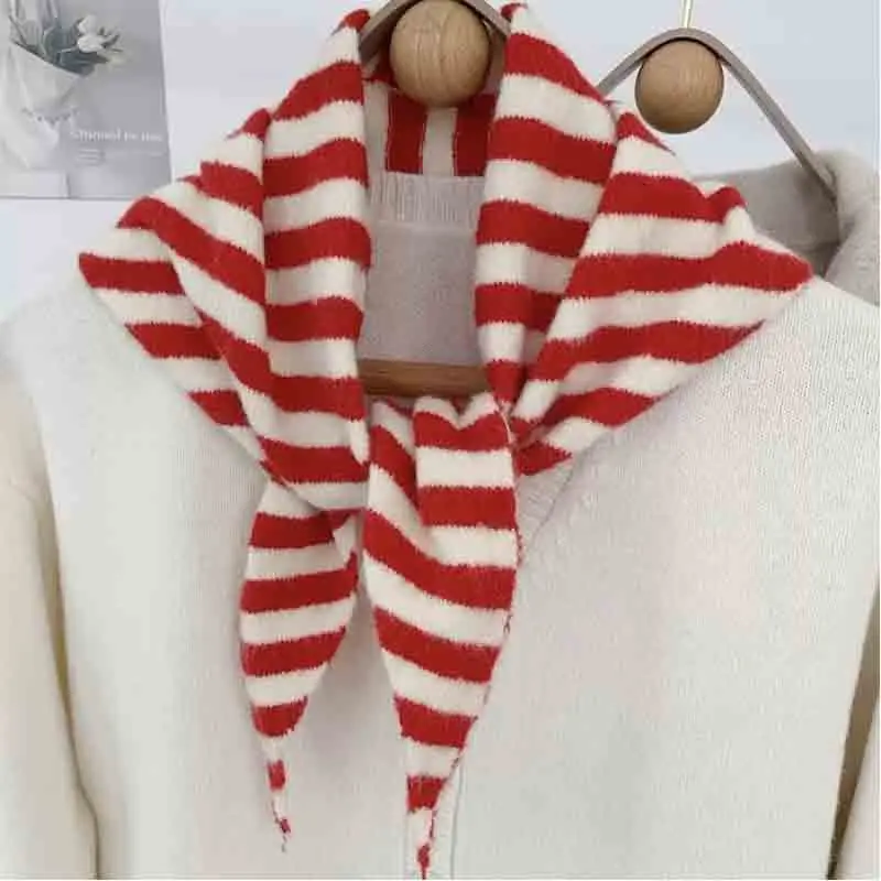 British Korean Triangle Scarf Niche Wool Triangular Women Head Scarf Warm French-girl Fashion Multi-functional Knitted Scarf