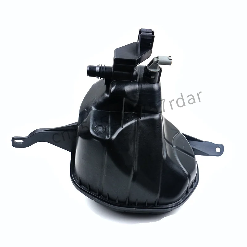 Suitable for BMW 5 Series 7 series auxiliary kettle expansion kettle cooling kettle liquid storage kettle oem17137647284