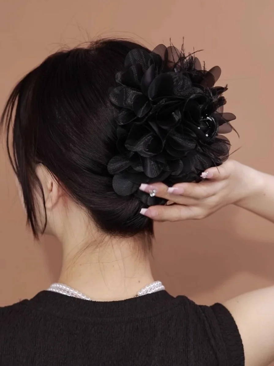 

New Faionable Handmade Feathers Hair Claw Women's Exaggerated Large Size Hair Accories Bla High-End Feeling Hairpins