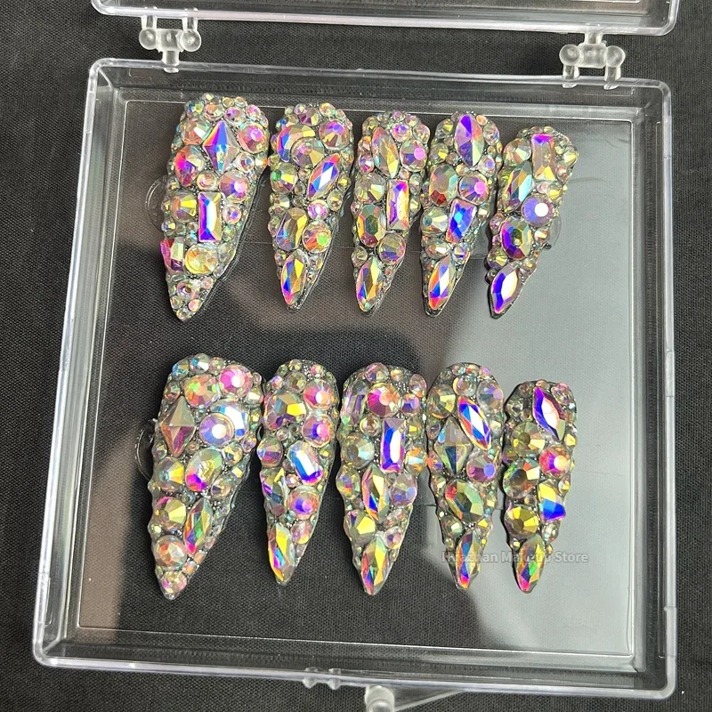 Handmade Luxury Glittery Rhinestone False Nails Tips Reusable Bling Press On Nails Art Long Stiletto Coffin Fake Nail With Glue