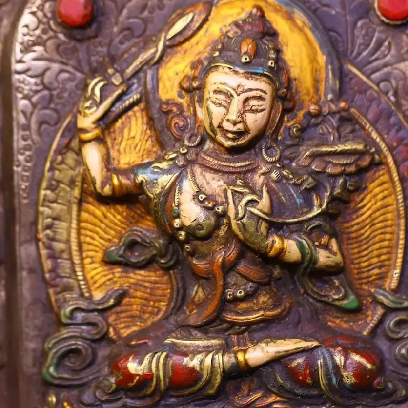 

9"Xizang Folk Collection Old Tiantie Painted Mosaic Gem Gawu Box Manjusri Bodhisattva Buddha Box Buddhist Niche Worship Hall