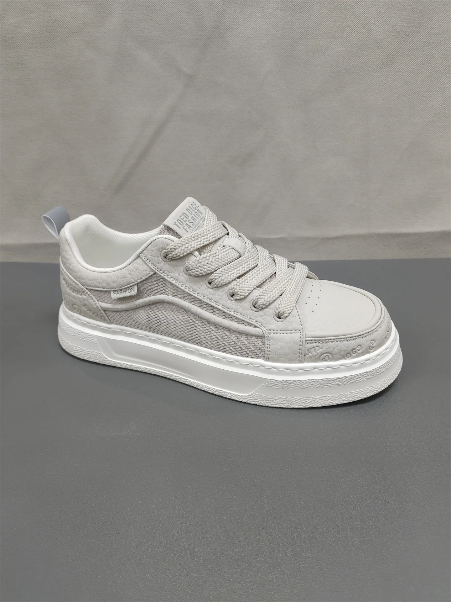 chaussures-decontractees-pour-hommes-ete-2026-a-semelle-epaisse-legeres-et-respirantes-style-sport-version-amelioree-du-modele-classique