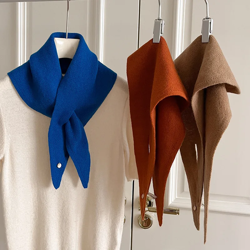 100% Wool British Knitted Triangle Scarf Niche Triangular Scarf Women Headscarf Winter Scarf Multi-functional Warm Knitted Scarf