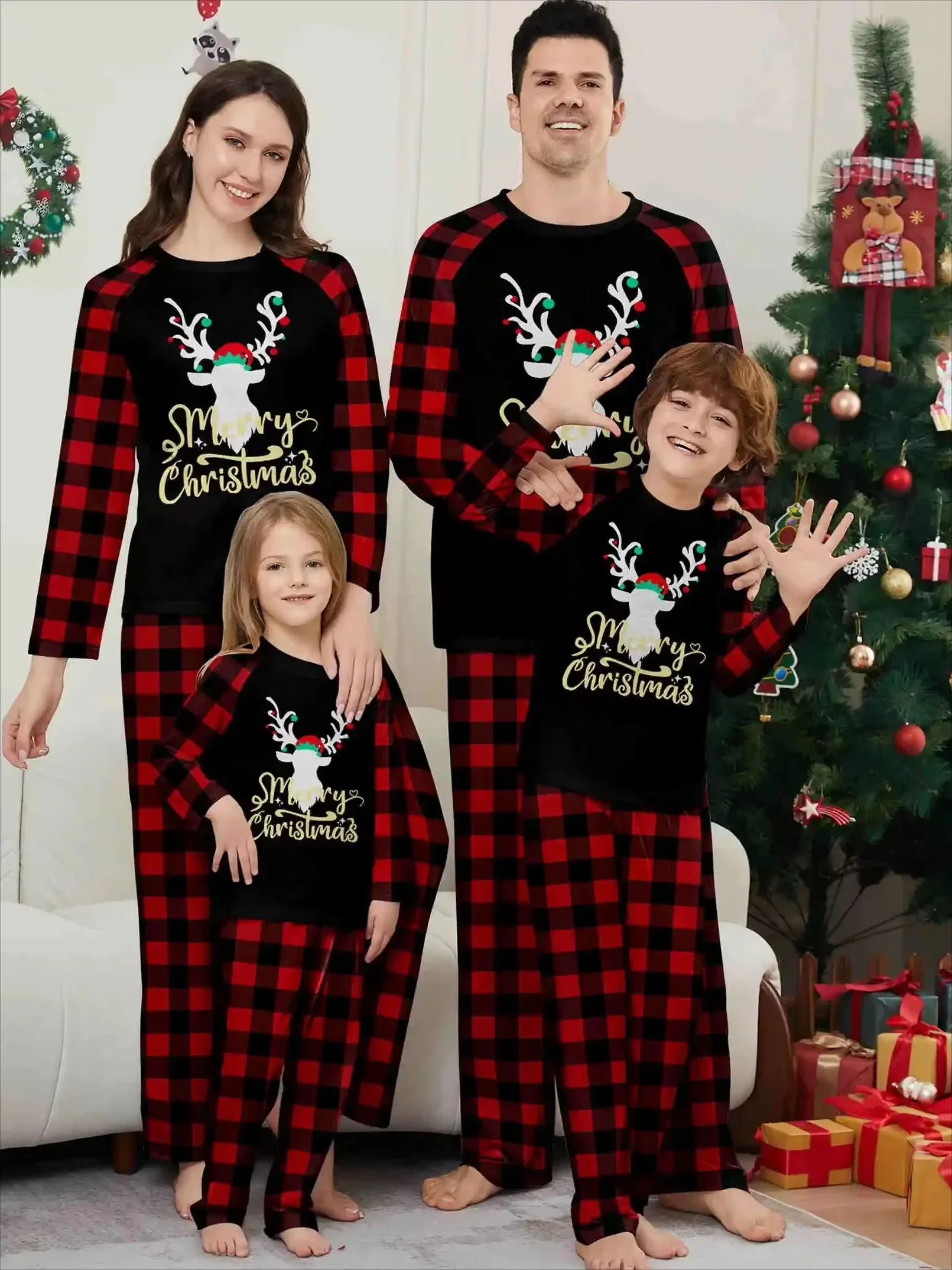 2024 Winter Christmas Pajamas Set Elk Plaid Print Mom Daughter Dad Son Matching Clothes Soft Cute 2 Pcs Homewear Family Look Pjs