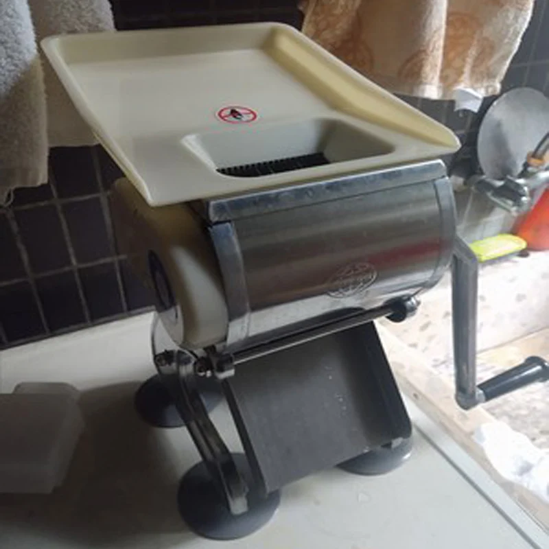 ماكينة تقطيع اللحوم اليدوية بتصميم جديد 2025 ماكينة تقطيع اللحوم من الفولاذ المقاوم للصدأ