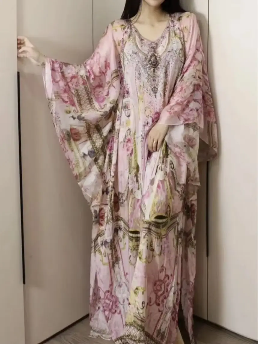 Damen Rosa Bedrucktes Maxikleid 100% Seide Stark Perlenbesetzt V-Ausschnitt Fledermausärmel Locker Sitzende Damenrobe