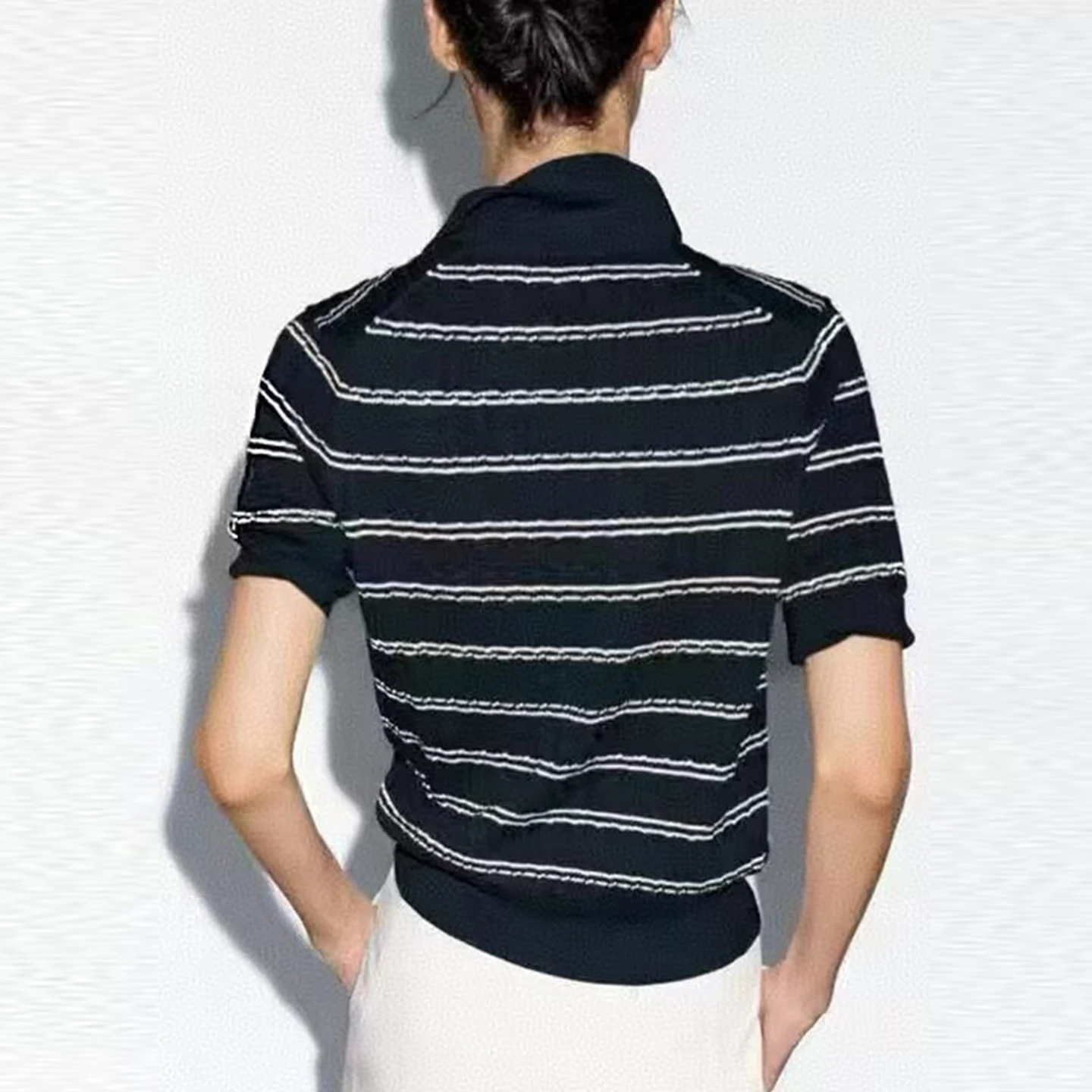 

Полосатый трикотаж в стиле ретро, женский трикотаж средней длины, летнее новое поступление, прямой крой, классический узор, деловой повседневный полиэстер...