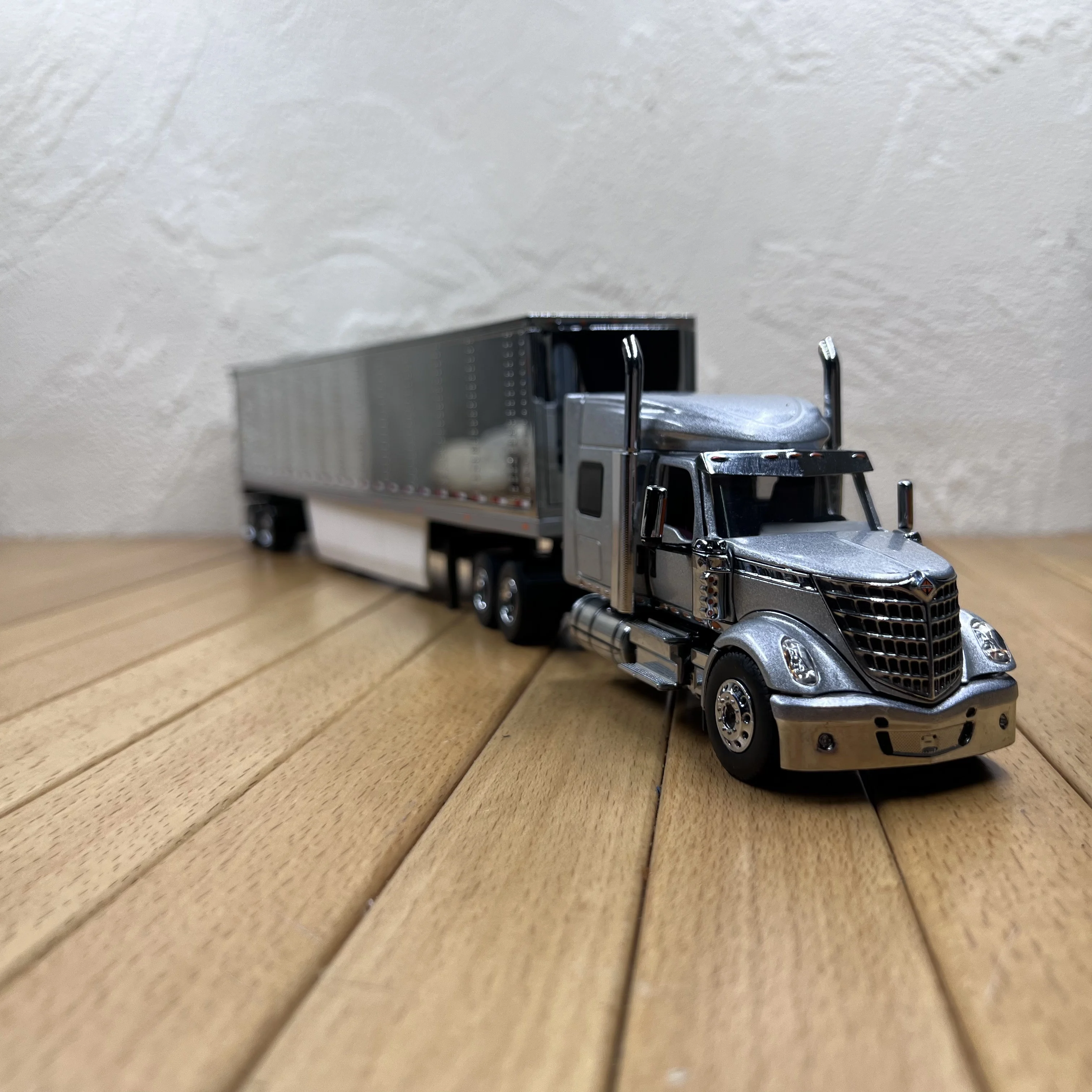 Diecast in scala 1:50 World Lone Star Truck Tractor Modello di auto in lega Giocattolo da collezione Regalo Souvenir Display Ornament