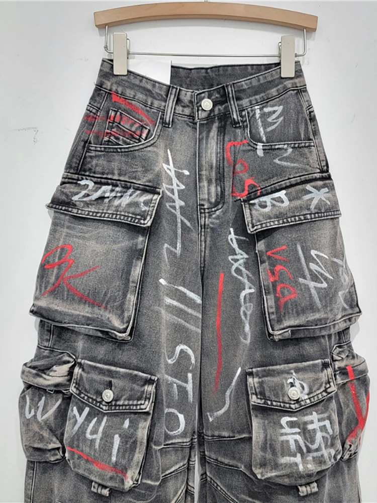 DEAT Women\'s Jeans High Waist Multiple Pockets Graffiti Grey Letter Straight Wide Leg Cargo Denim Pants 2024 Autumn New Fashion