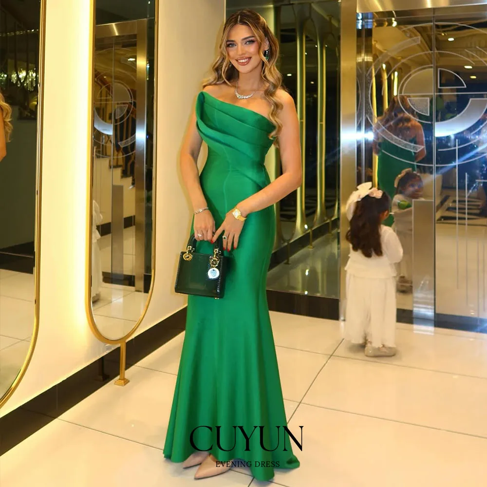 

CUYUN Green Semi-Mermaid Elegant Evening Dresses Strapless Floor-Length Satin Prom Dress Customized Party Gown for Banquet