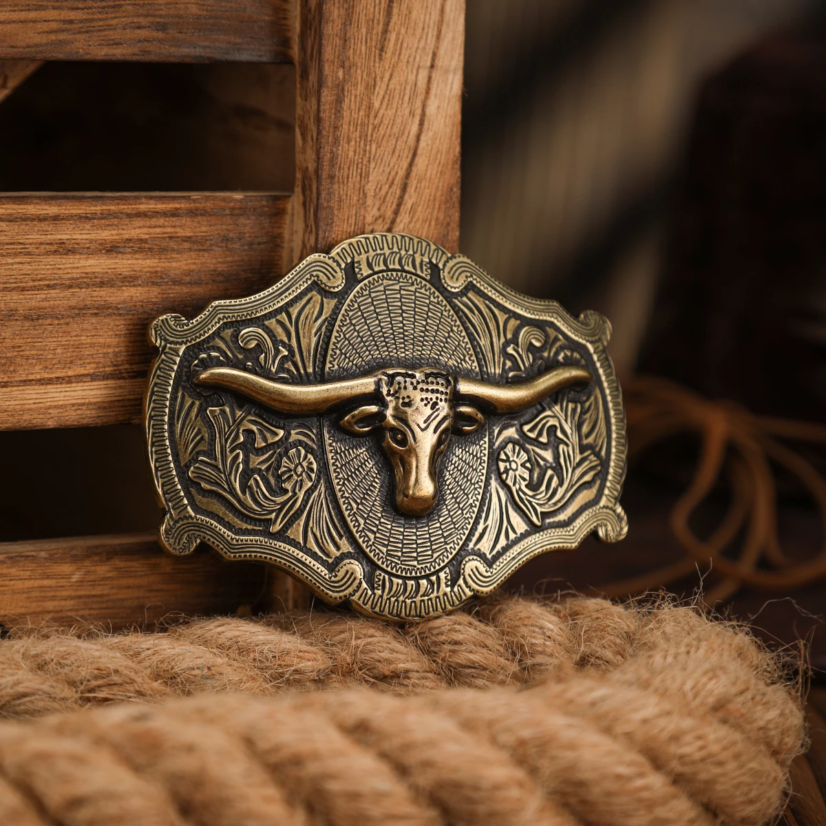 Пряжка ремня в западном стиле, металлическая пряжка ремня для мужчин и женщин, с уникальной, ретро и новой пряжкой ремня.