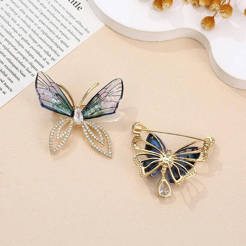 Crystal Butterfly Dragonfly Brooches Badge For Women Vintage Zircon Insect Collar Pins Weddings Office Party Scarf Dress Jewelry