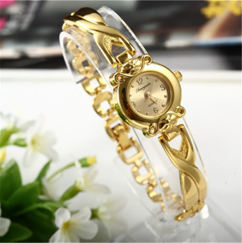 Reloj de pulsera dorado para mujer, pulsera de cuarzo de lujo con esfera pequeña, elegante, de acero, regalo de moda