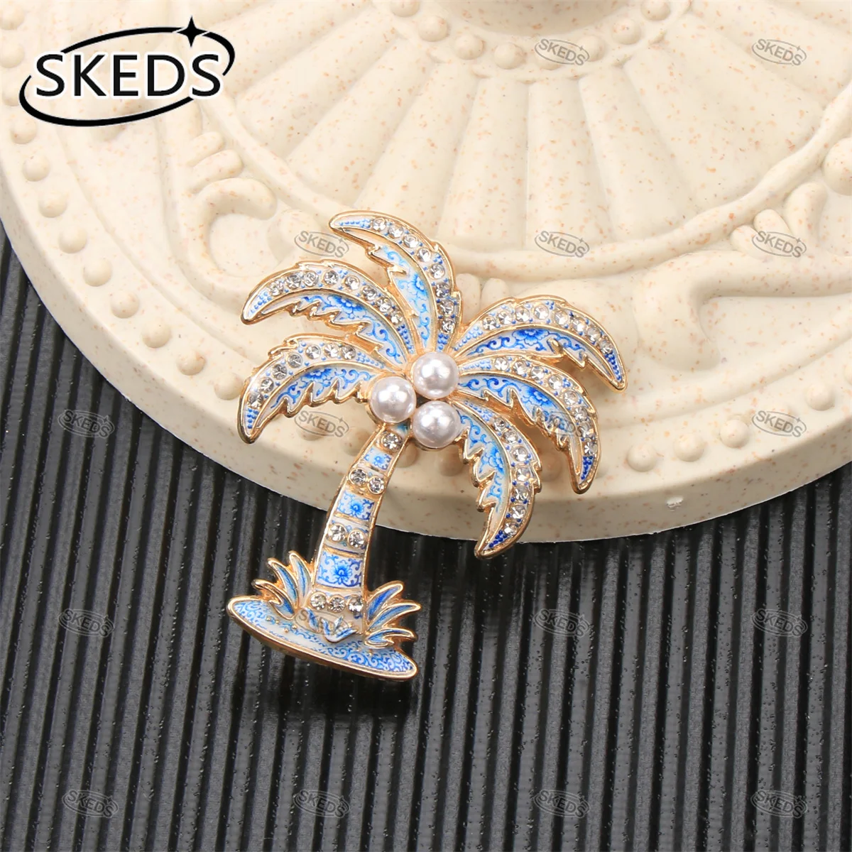 Broche SKEDS d'été motif palmi - Travel Accessories Unisex avis et prix