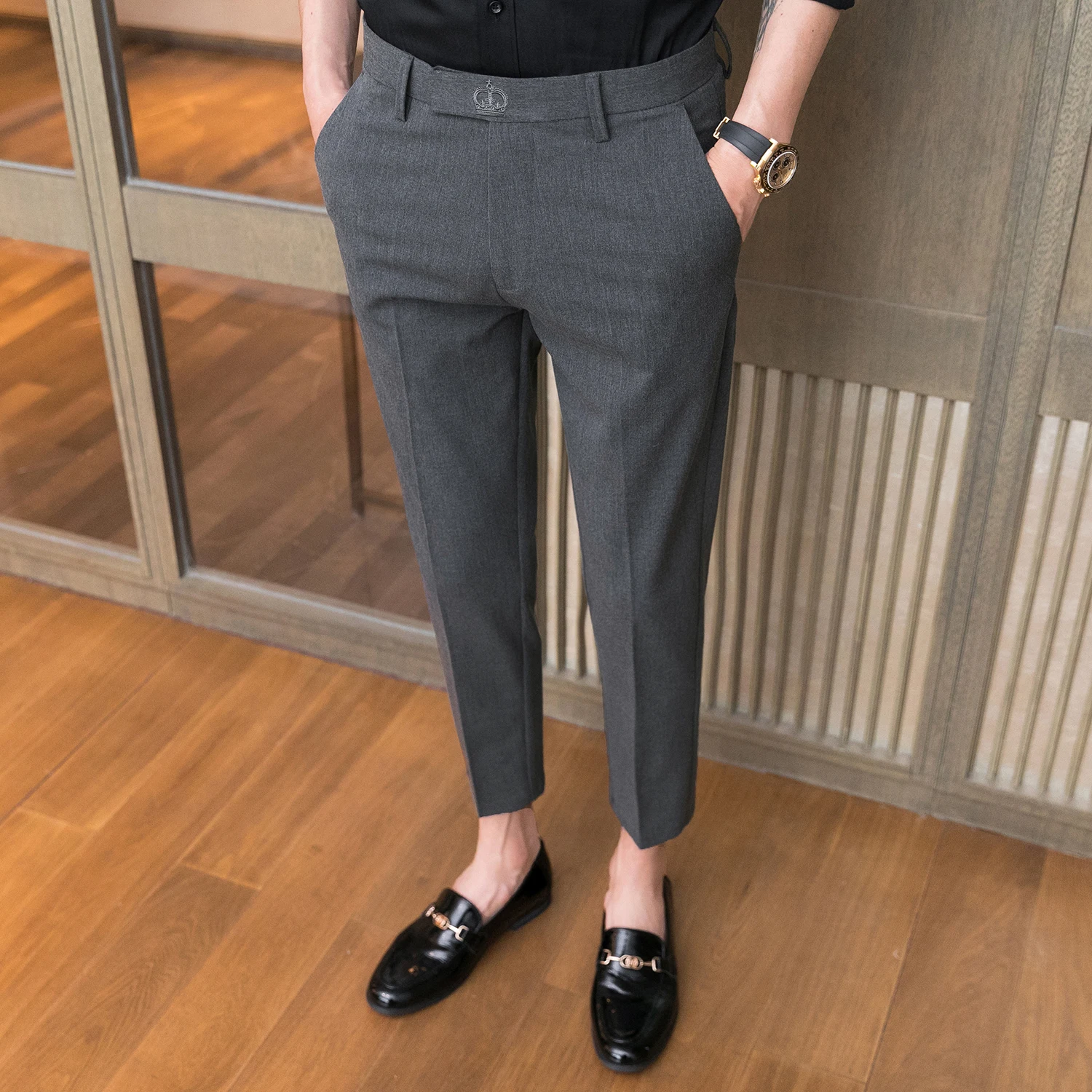 2021 Summer Casual Pants Men Slim Fit Business Dress Pants Crown Embroidery Office Social Streetwear Ankle Length Trousers Gray