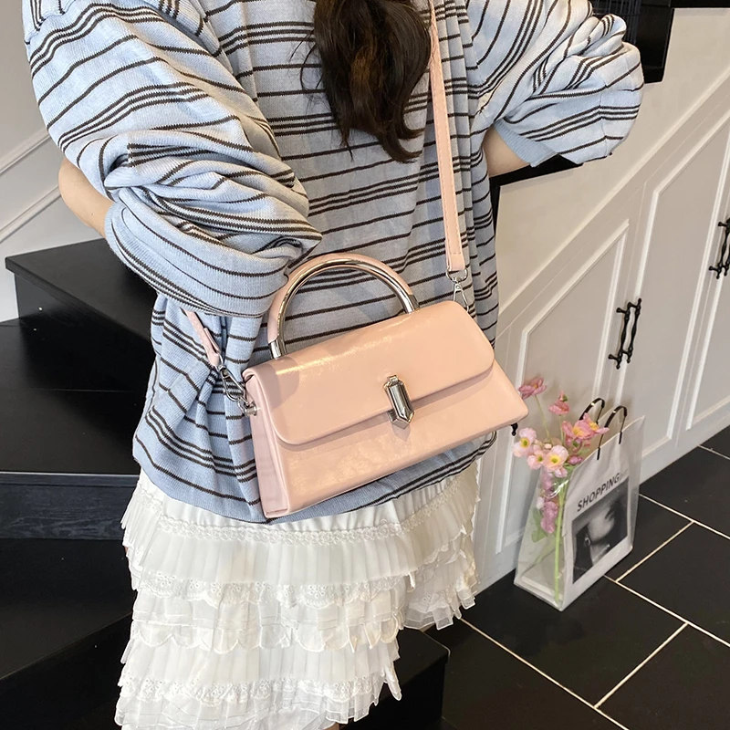 

Unique Casual Shopper Bag for Leisure Women with Crossbody Function and Minimalist Solid Color Large Capacity